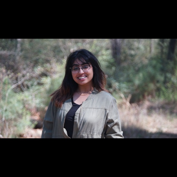 Meet your Posher, Aisha - Picture 9 of 9